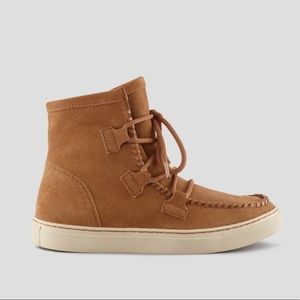 Cougar Suede Waterproof Boots Size 8 Booties Winter Fall Lace Up